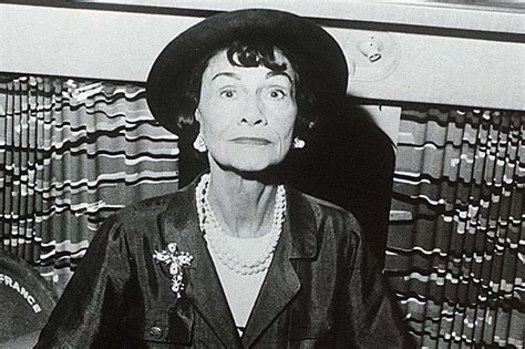 debut de coco chanel|Coco Chanel biographie francais.